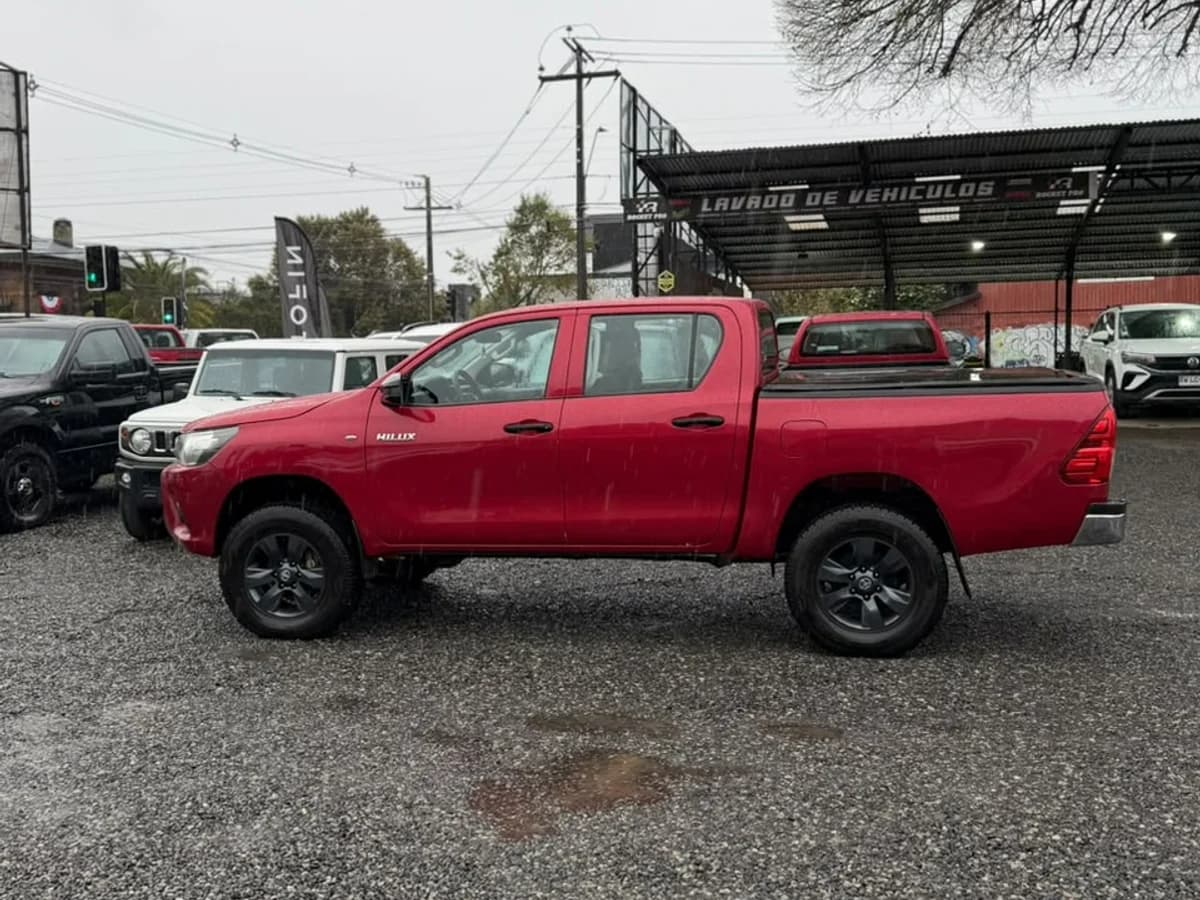 TOYOTA Hilux 2.4 DX DIESEL DCAB TSS 4X4 MT 4P 2022 - Imagen 5