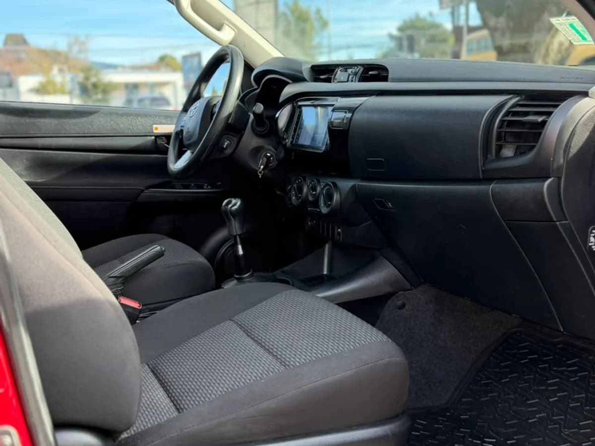 TOYOTA Hilux 2.4 DX DIESEL DCAB TSS 4X4 MT 4P 2022 - Imagen 16