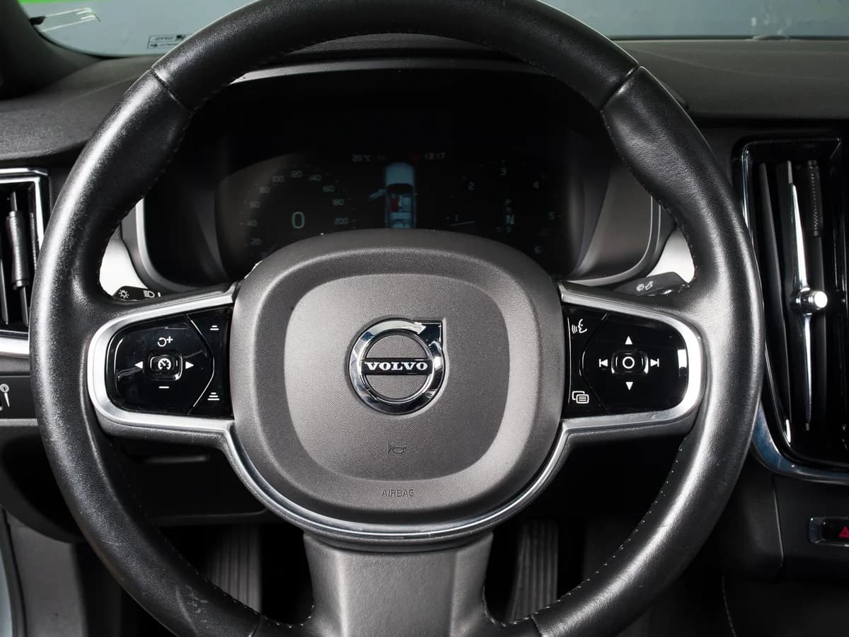 VOLVO S90 2018 D5 2.0L DIESEL - Imagen 18