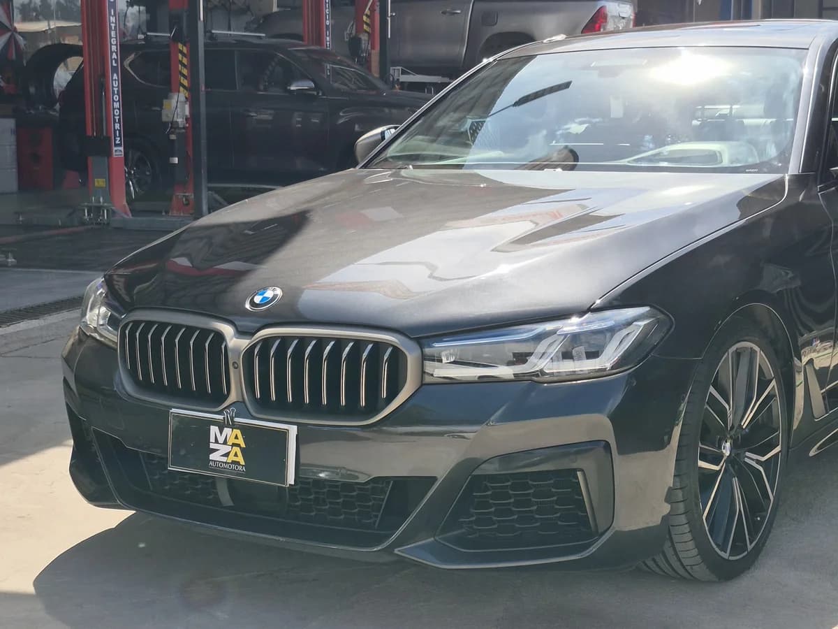 BMW 550 4.4 XDrive 2023 - Imagen 3