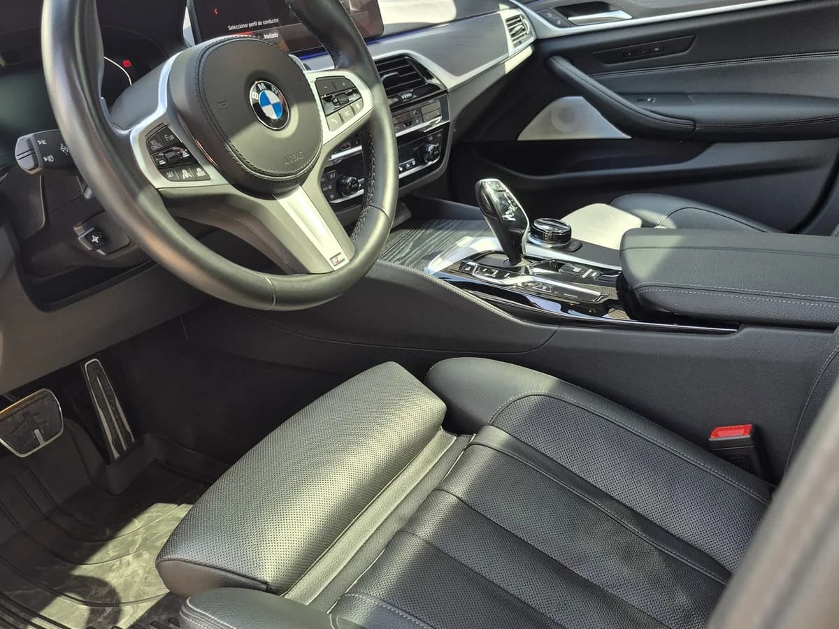 BMW 550 4.4 XDrive 2023 - Imagen 14