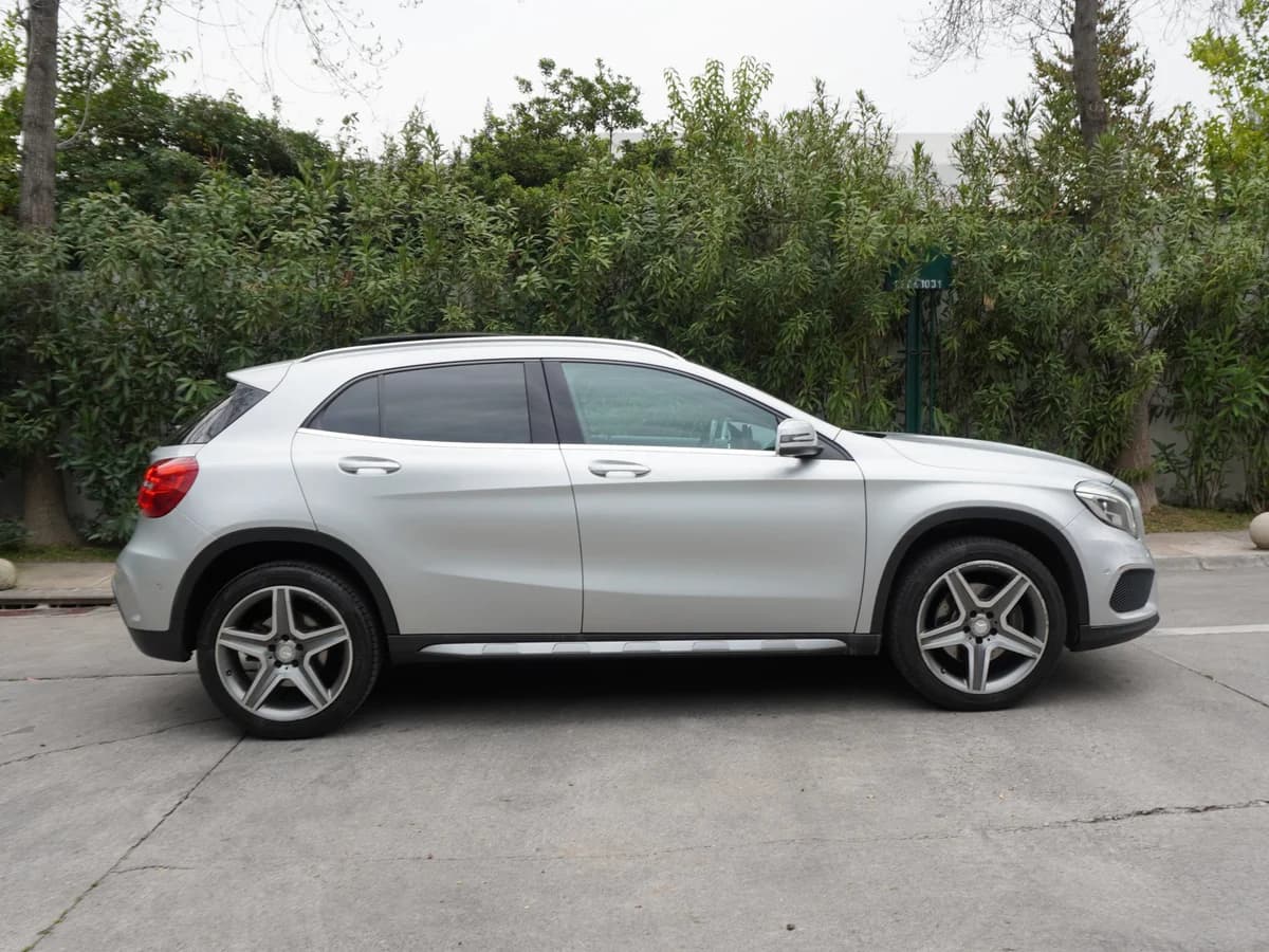 Mercedes Benz GLA 250 4Matic - Imagen 4