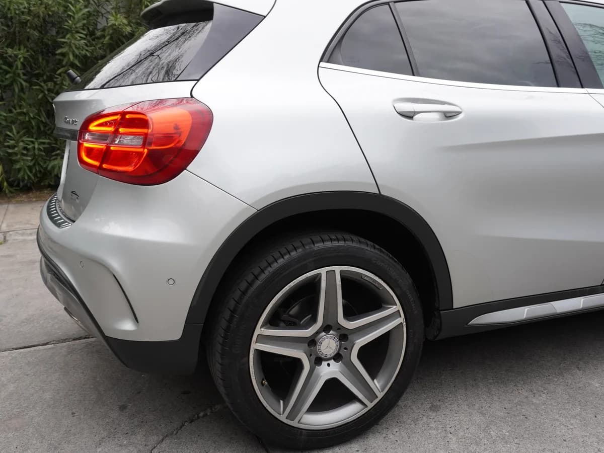 Mercedes Benz GLA 250 4Matic - Imagen 13