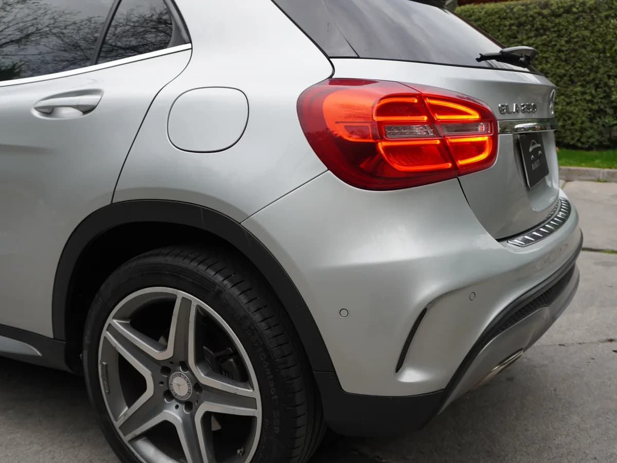 Mercedes Benz GLA 250 4Matic - Imagen 15