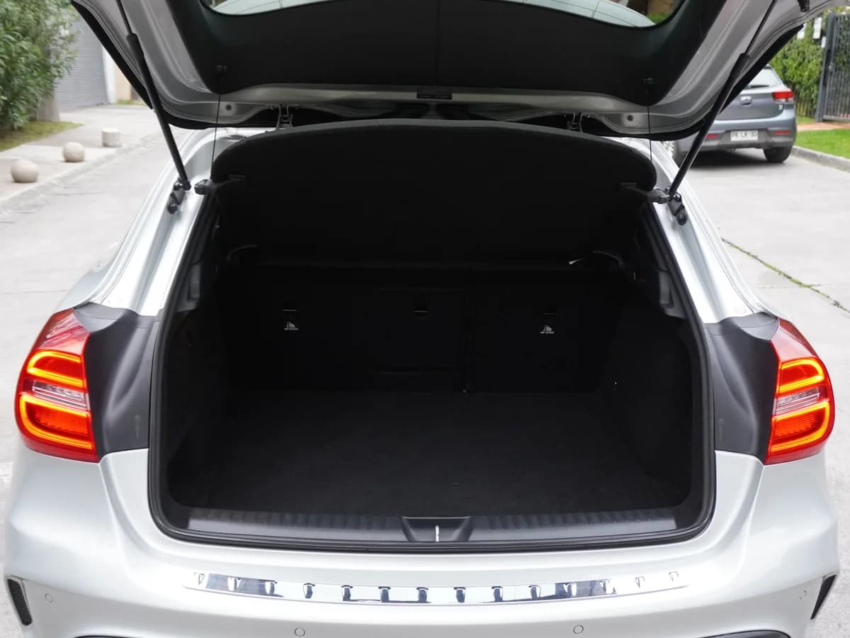 Mercedes Benz GLA 250 4Matic - Imagen 19