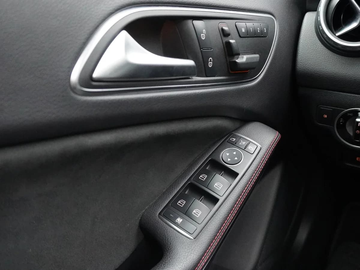 Mercedes Benz GLA 250 4Matic - Imagen 26