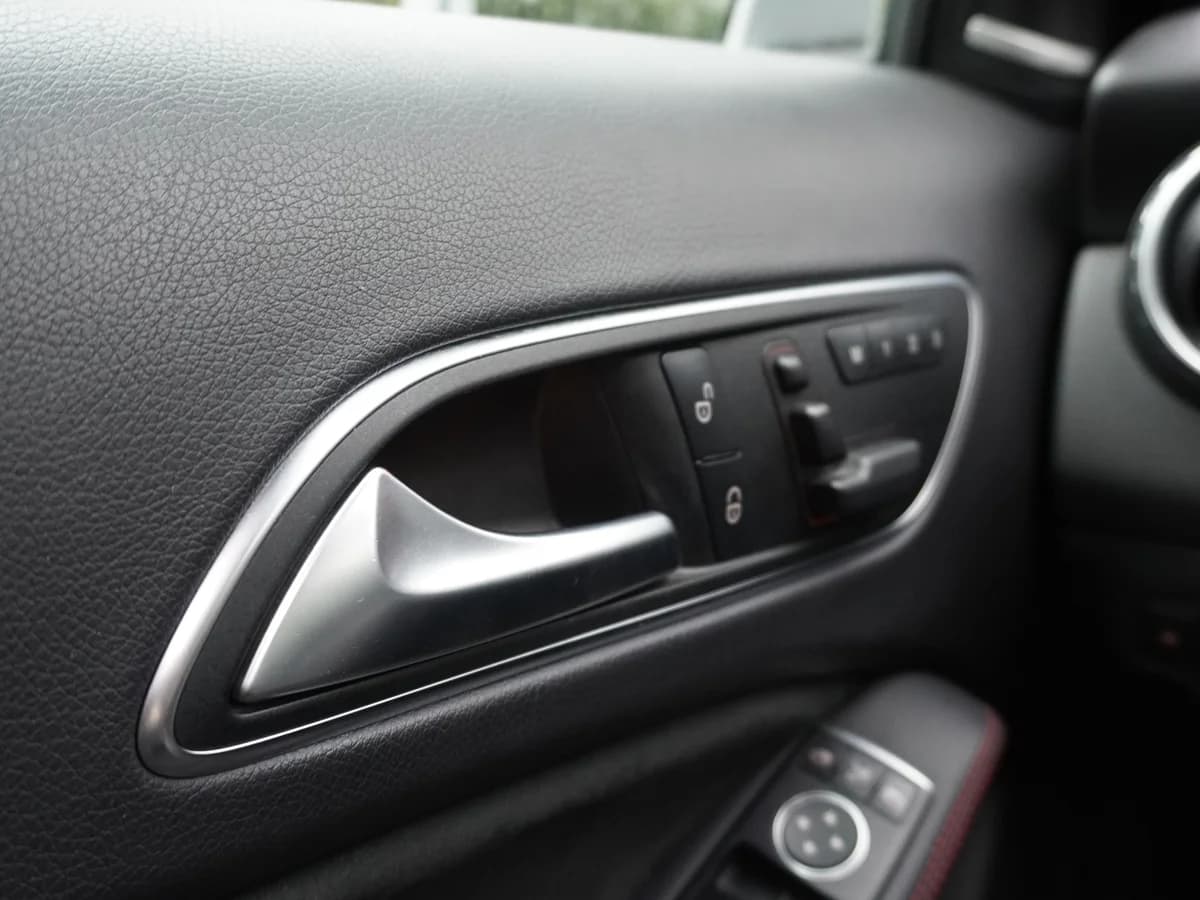 Mercedes Benz GLA 250 4Matic - Imagen 28