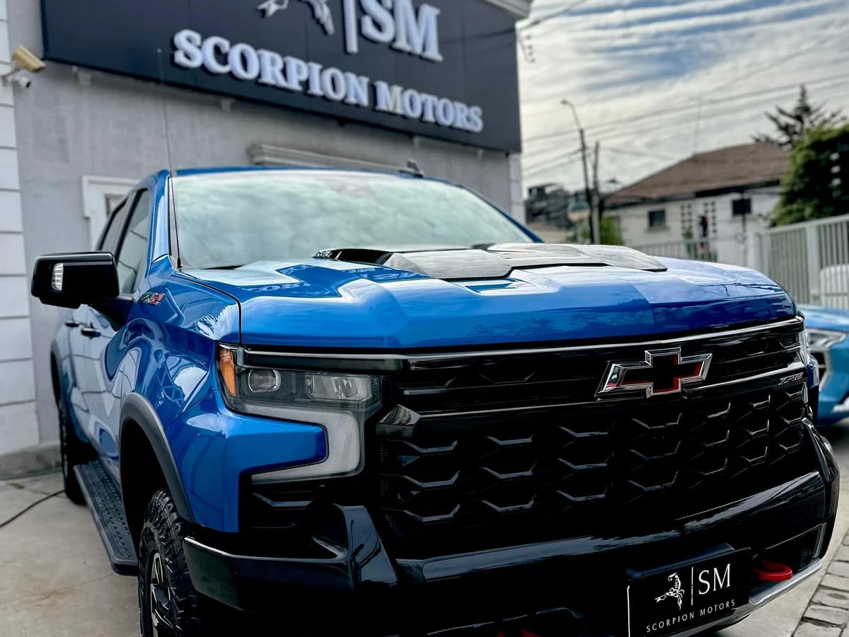CHEVROLET Silverado ZR2 6.2 2024 - Imagen 4