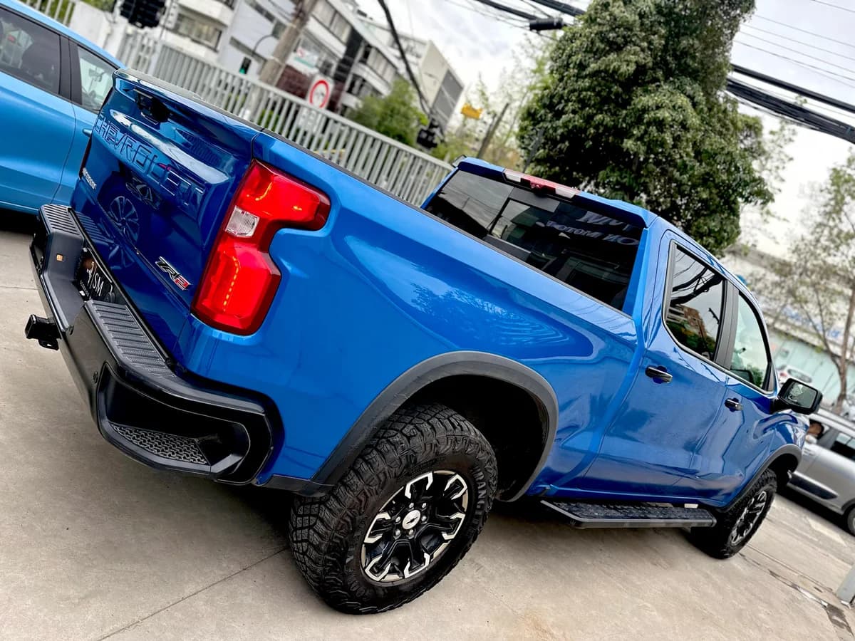CHEVROLET Silverado ZR2 6.2 2024 - Imagen 19