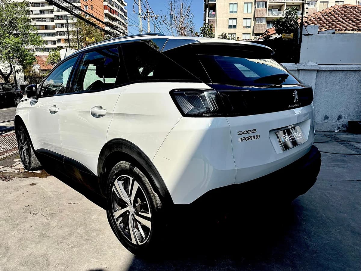 PEUGEOT 3008 ACTIVE PACK 1.5 BLUEHDI 130 2022 - Imagen 12