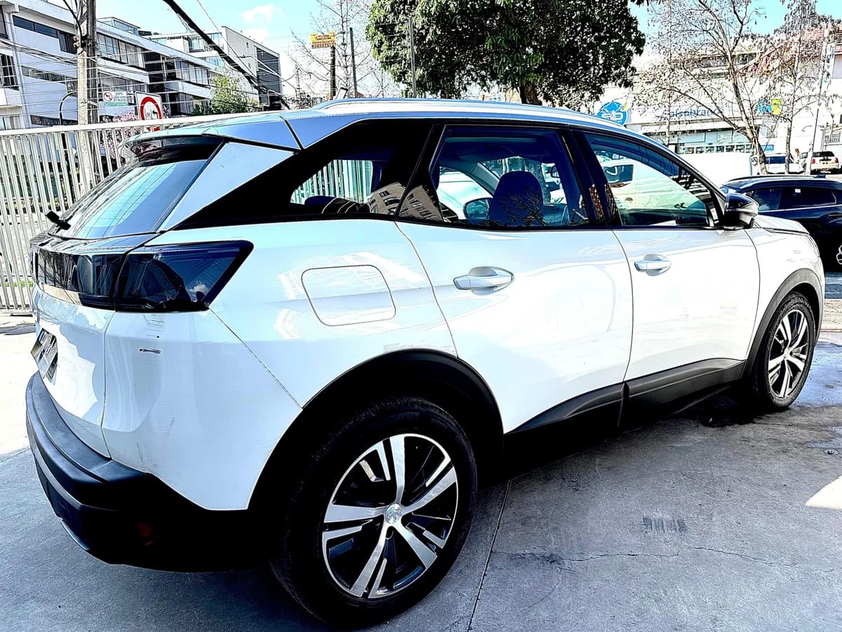 PEUGEOT 3008 ACTIVE PACK 1.5 BLUEHDI 130 2022 - Imagen 14