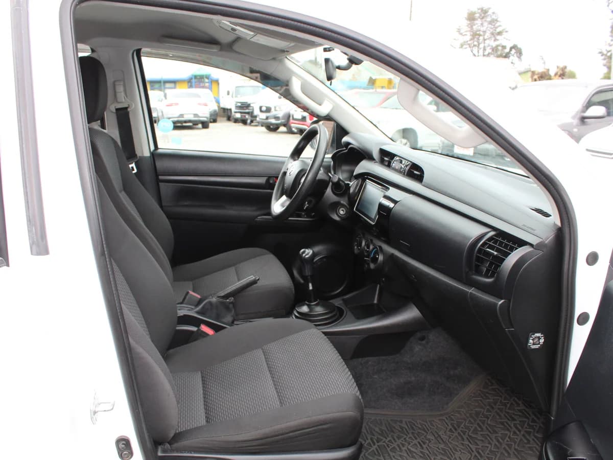 TOYOTA Hilux 2.4 2021 - Imagen 6