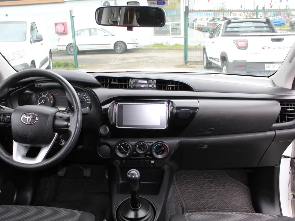 TOYOTA Hilux 2.4 2021 - Imagen 8