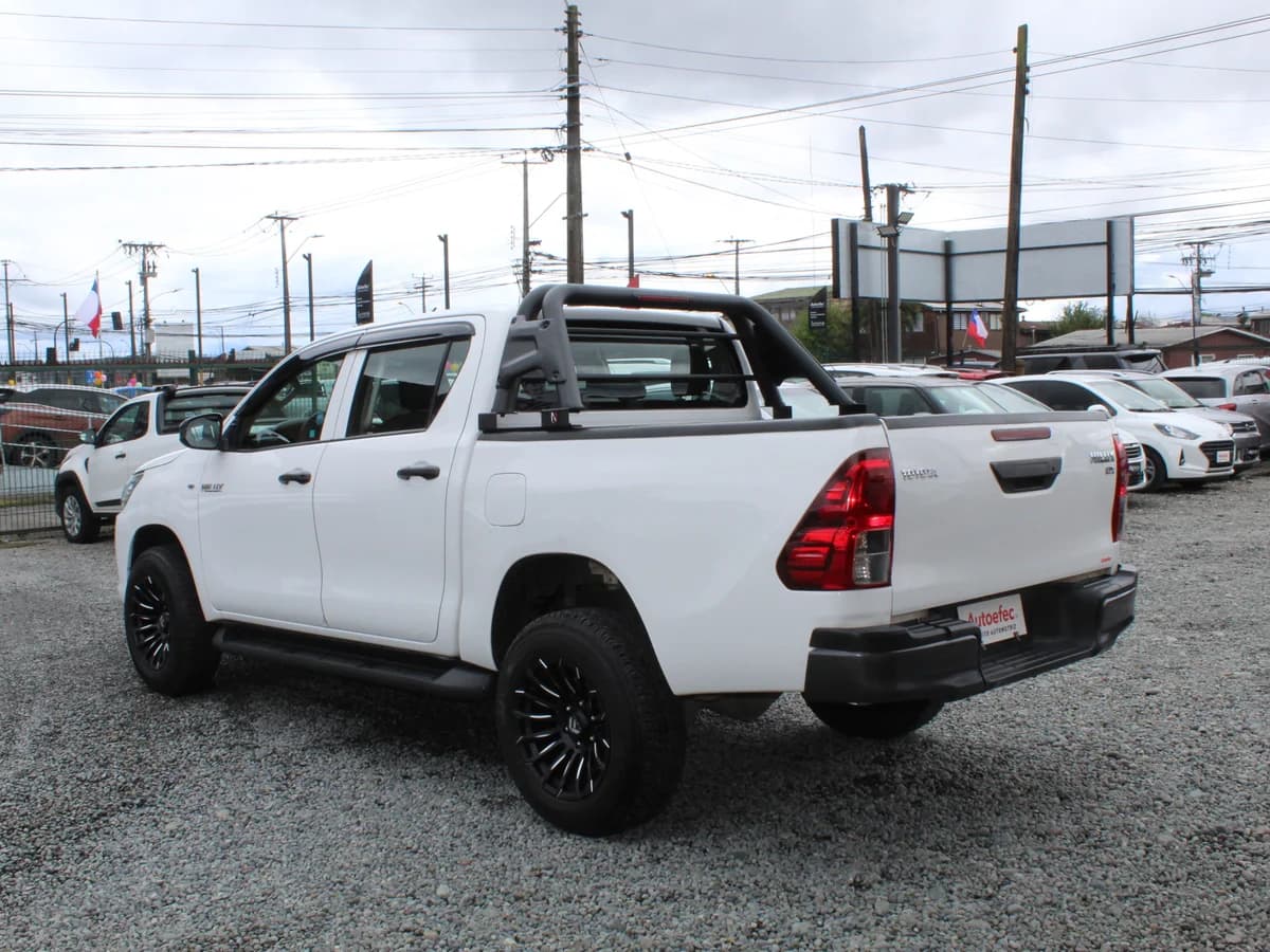 TOYOTA Hilux 2.4 2021 - Imagen 10