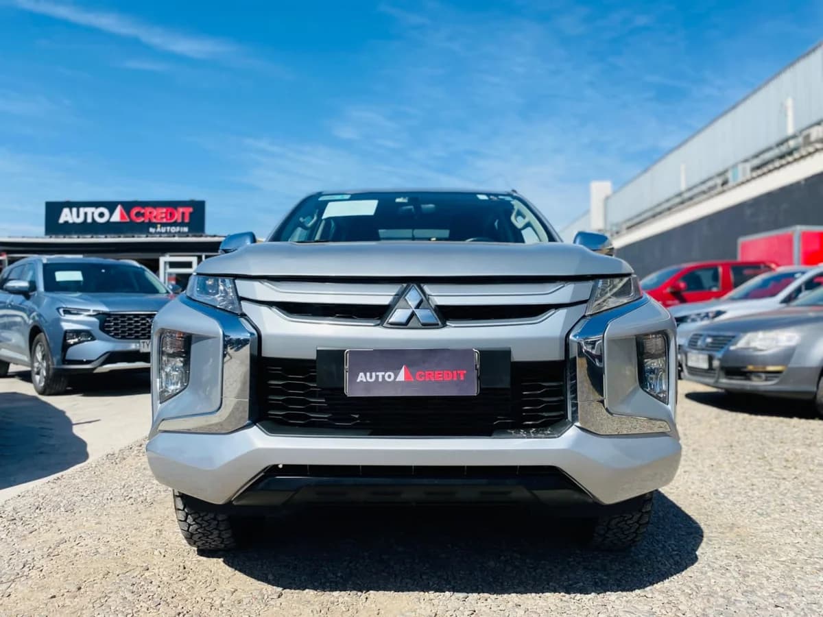 MITSUBISHI L200 KATANA CRT 4X4 2.4 2023 - Imagen 3