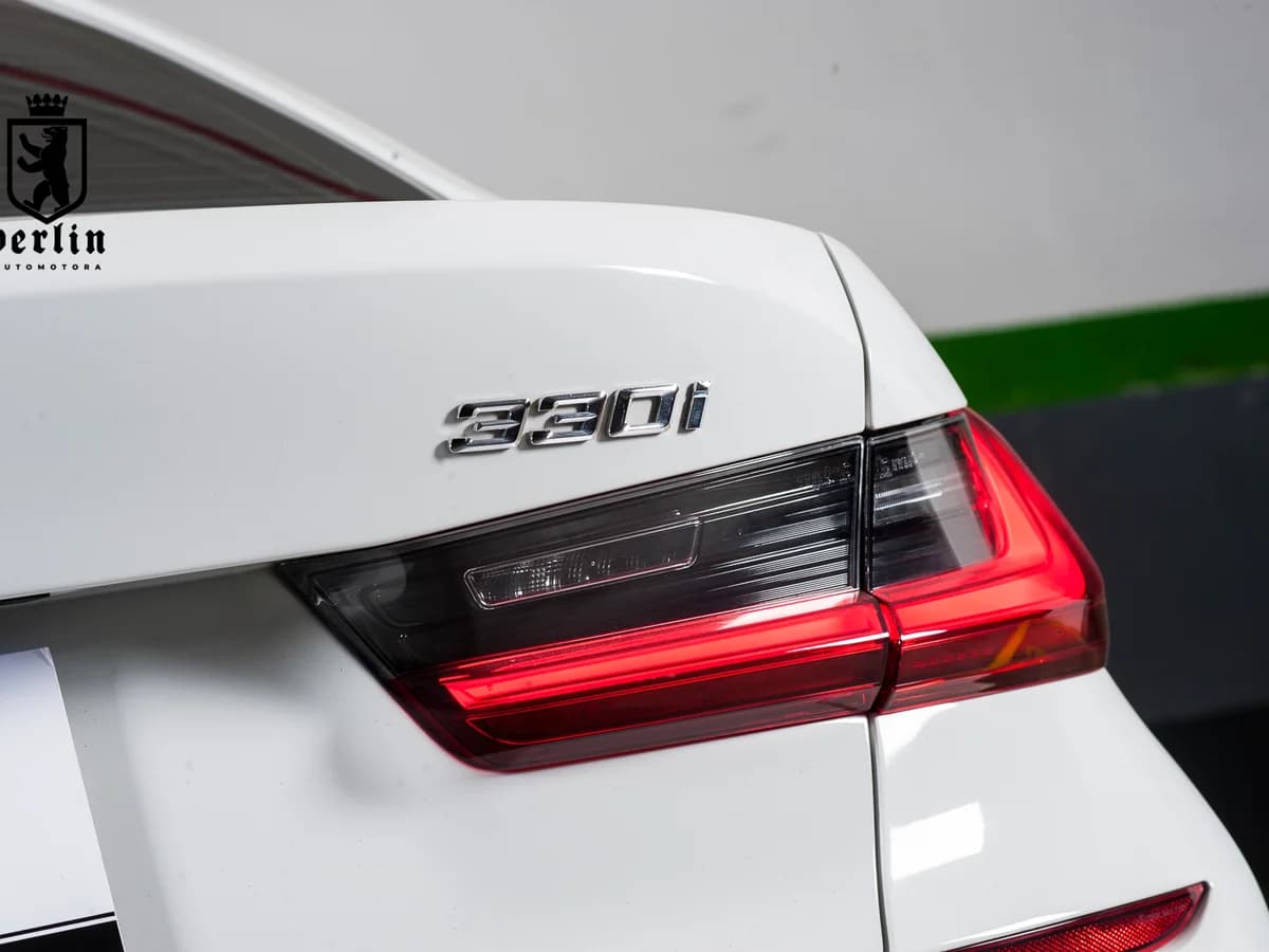 BMW 330 2.0L AUT 2023 - Imagen 10