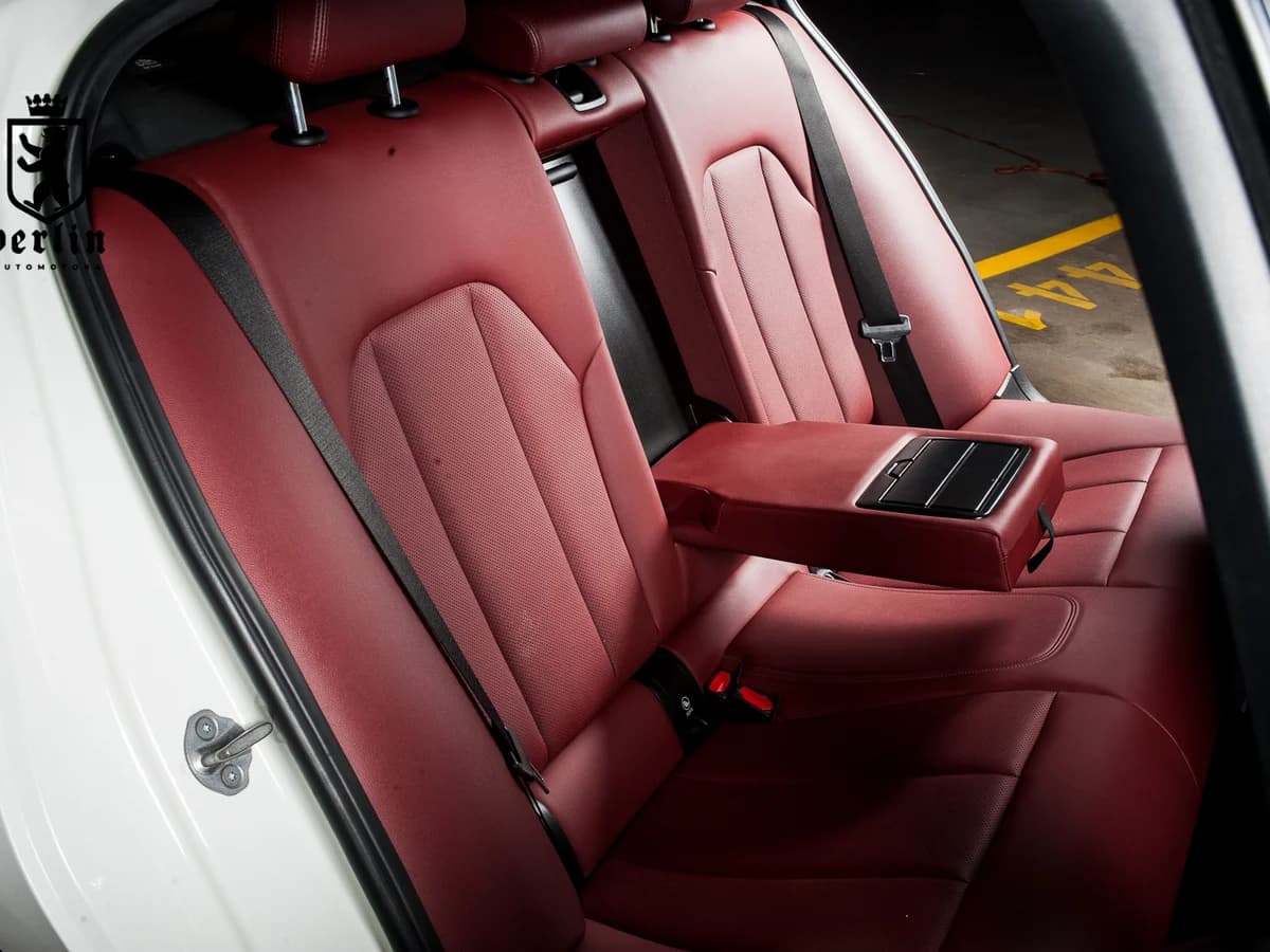BMW 330 2.0L AUT 2023 - Imagen 24