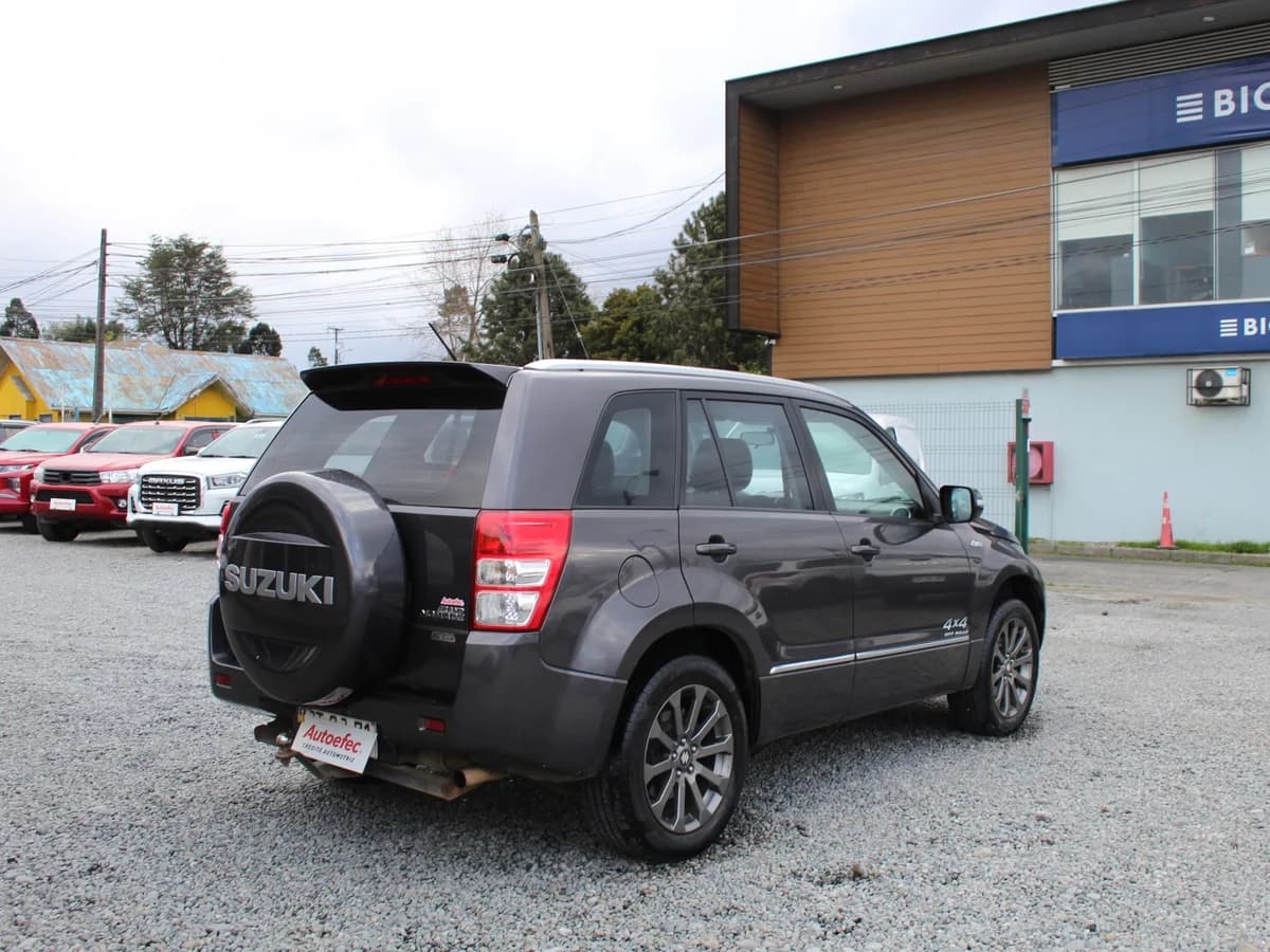 SUZUKI Grand Nomade GLX 2.4 2017 - Imagen 8