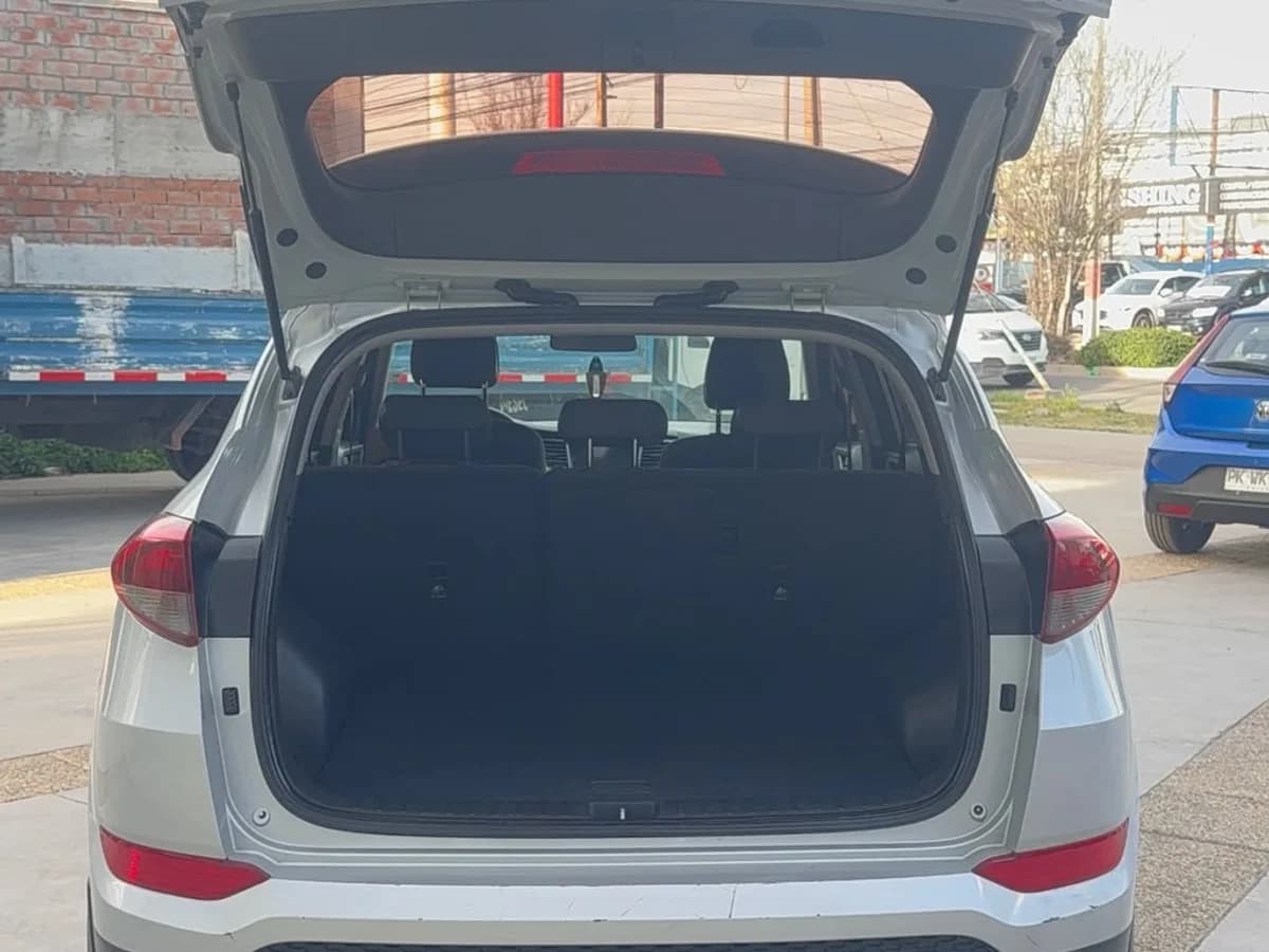 HYUNDAI TUCSON 2.0 DIESEL AT 2018 - Imagen 6