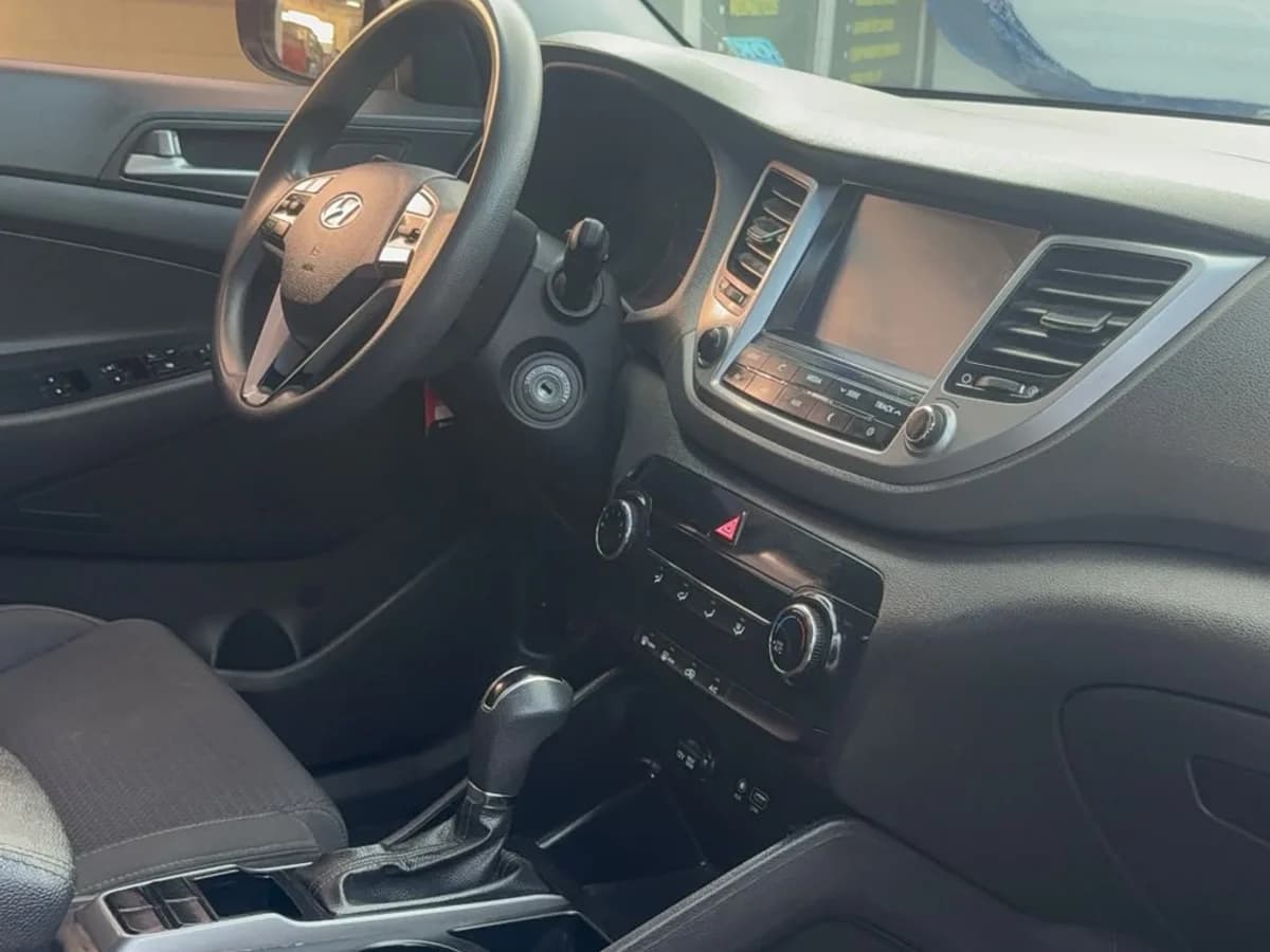 HYUNDAI TUCSON 2.0 DIESEL AT 2018 - Imagen 10