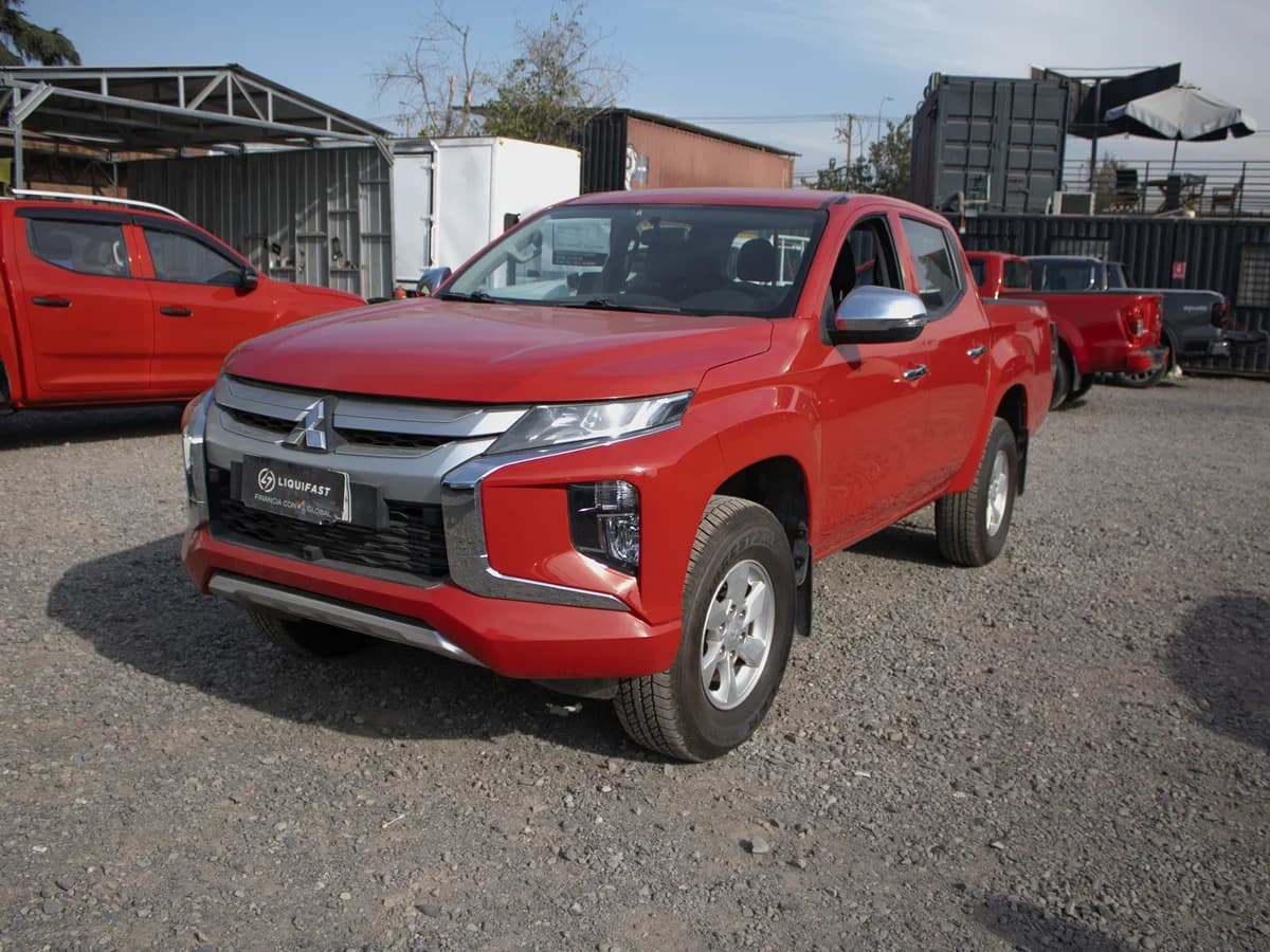 MITSUBISHI L200 KATANA CR 2023 - Imagen 1