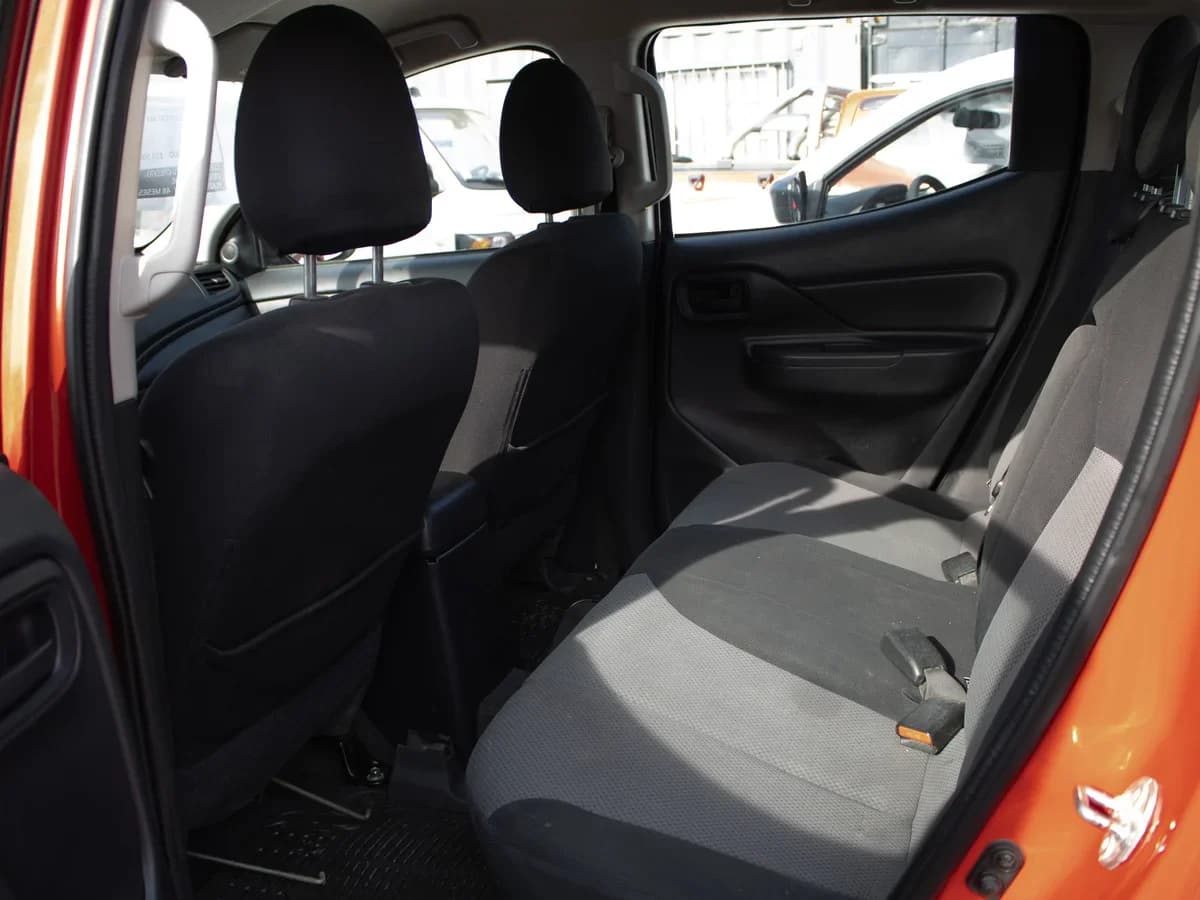 MITSUBISHI L200 KATANA CR 2023 - Imagen 3
