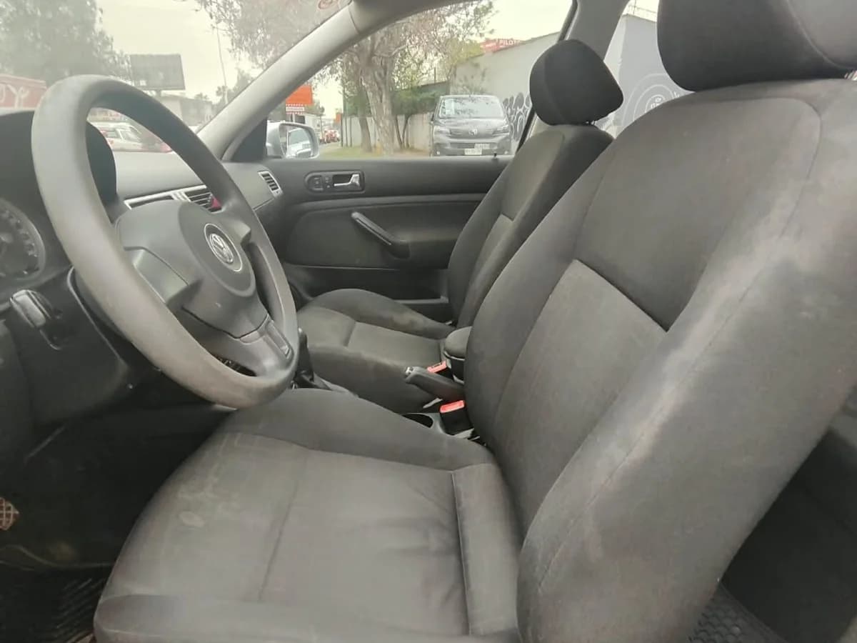VOLKSWAGEN Bora TRENDLINE SKY 2.0 2011 - Imagen 10