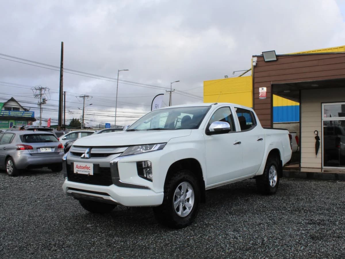 MITSUBISHI L200 KATANA CRT 4X4 2023 - Imagen 2