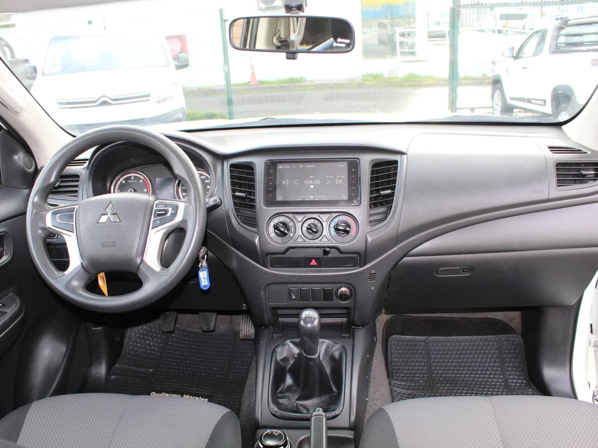 MITSUBISHI L200 KATANA CRT 4X4 2023 - Imagen 9