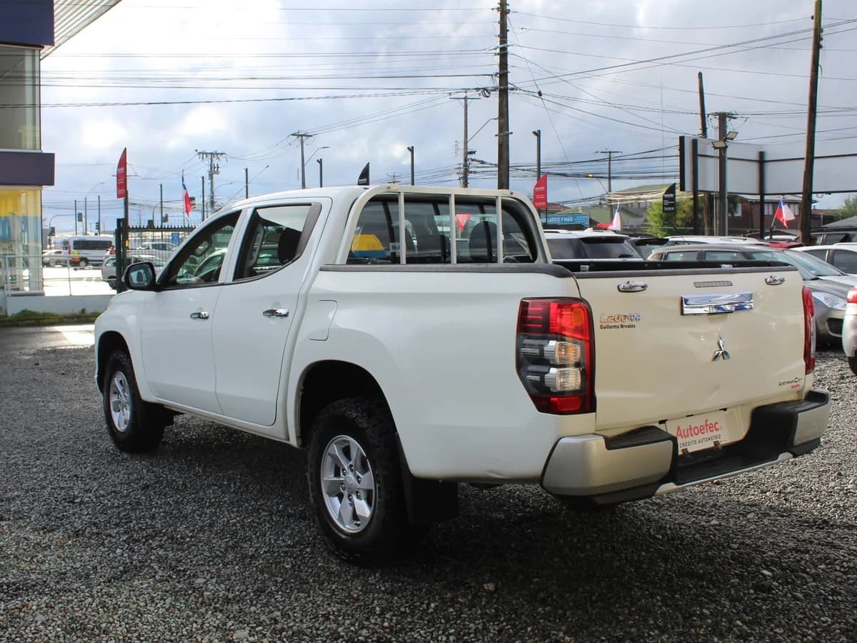 MITSUBISHI L200 KATANA CRT 4X4 2023 - Imagen 11