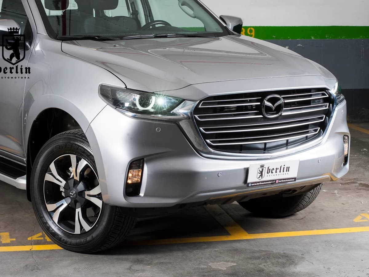 MAZDA Bt-50 4X4 3.0 AUTOMATICA 2023 DIESEL - Imagen 6