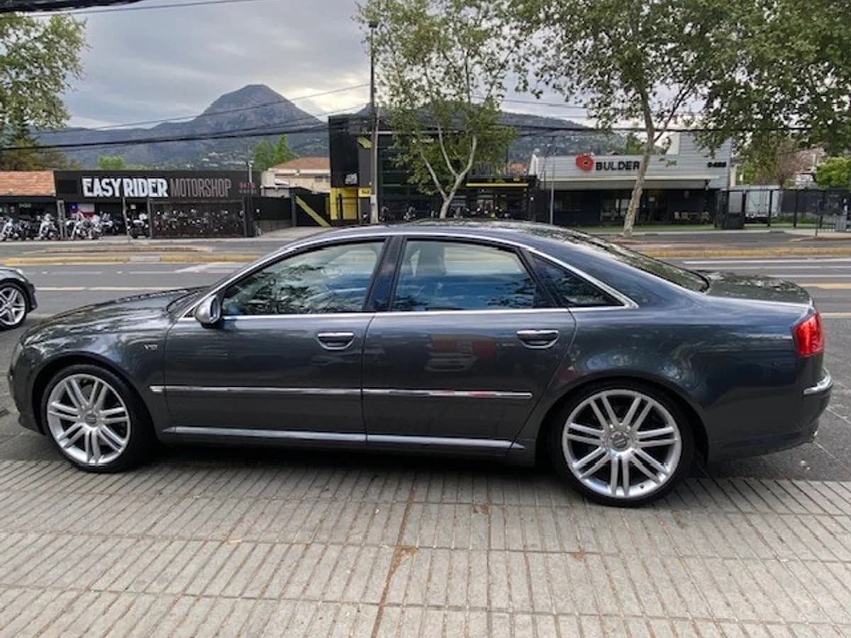 AUDI S8 5.2 V10 Tiptronic 2007 - Imagen 4