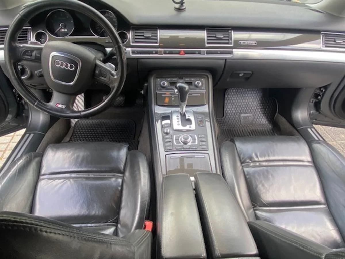 AUDI S8 5.2 V10 Tiptronic 2007 - Imagen 18