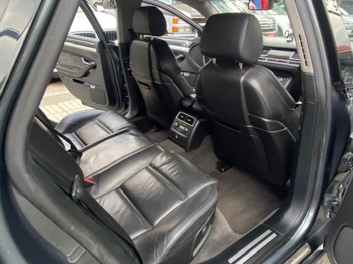 AUDI S8 5.2 V10 Tiptronic 2007 - Imagen 19