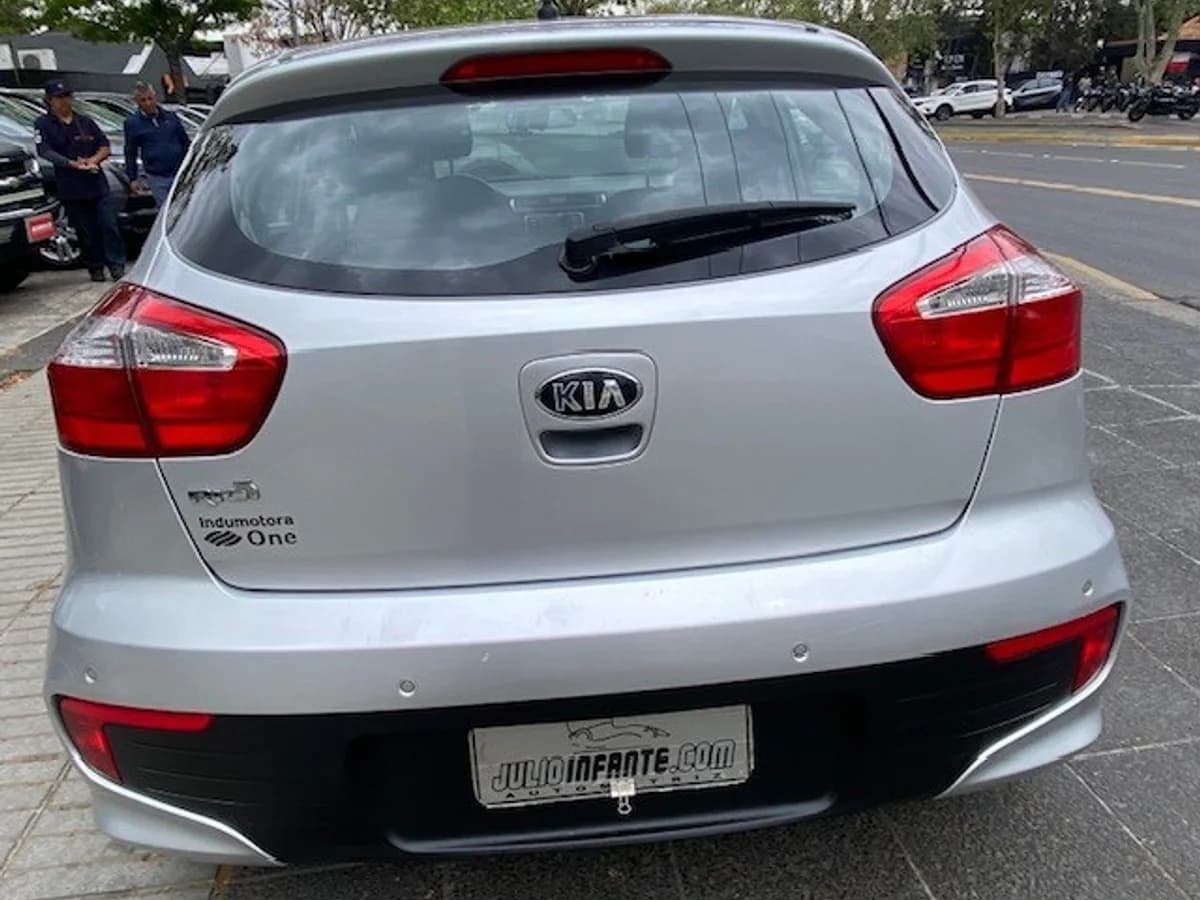 KIA RÍO 5 EX 1.4 AUT 2016 - Imagen 5