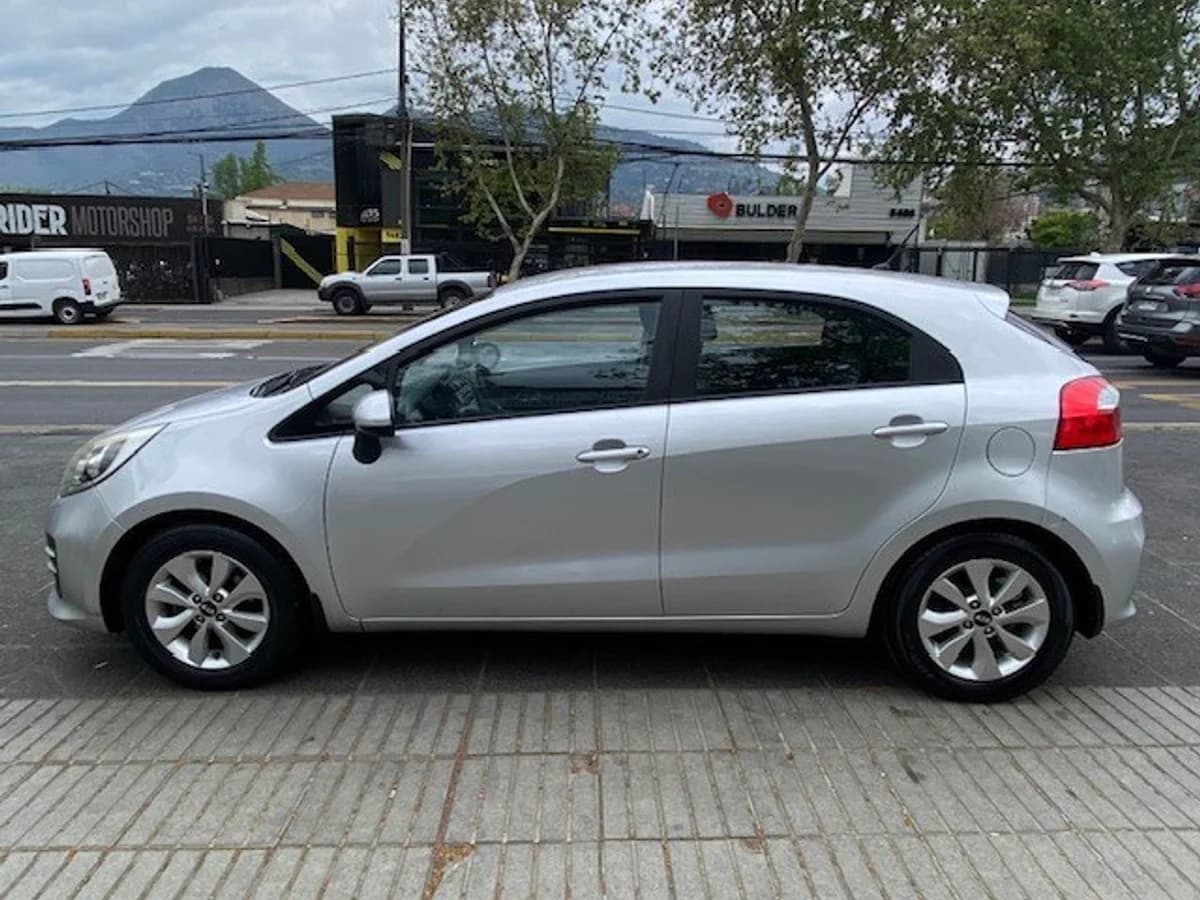KIA RÍO 5 EX 1.4 AUT 2016 - Imagen 8