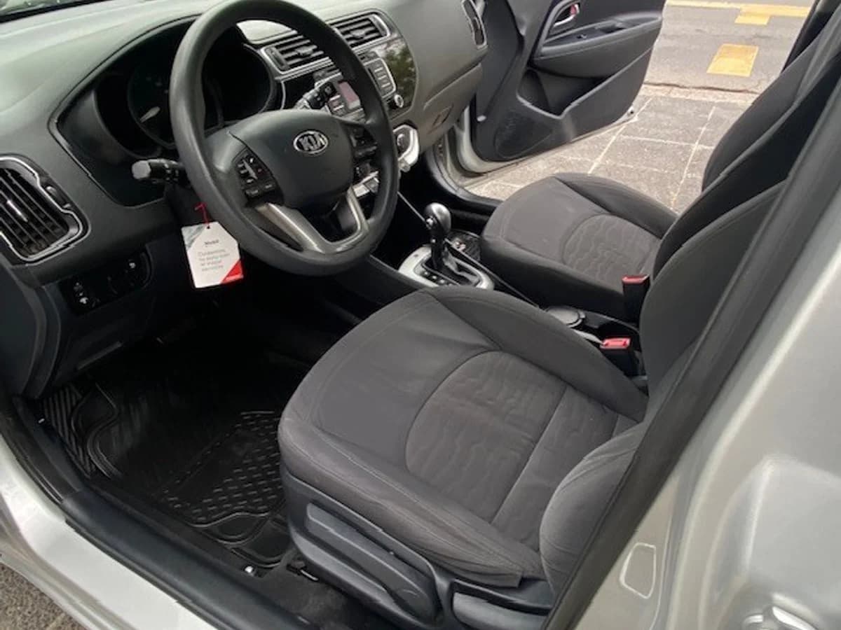 KIA RÍO 5 EX 1.4 AUT 2016 - Imagen 13