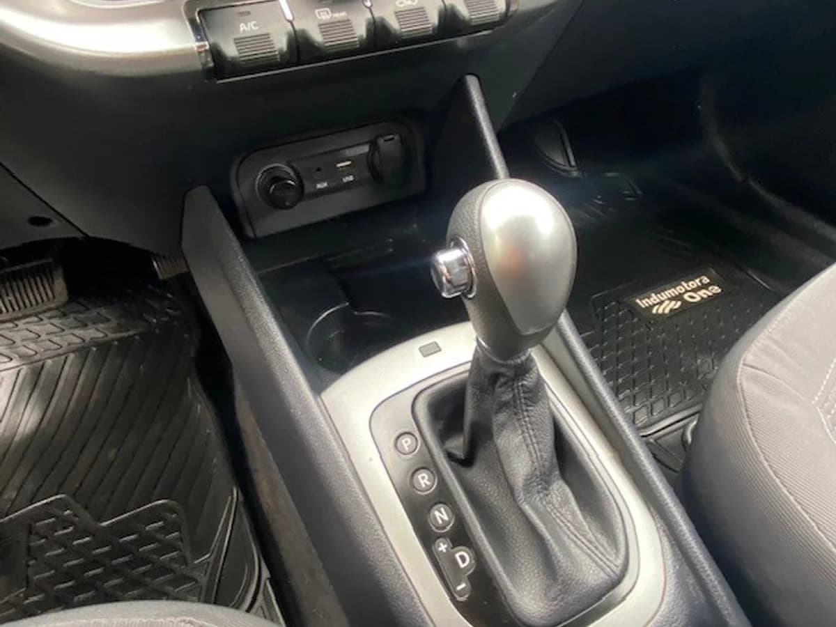 KIA RÍO 5 EX 1.4 AUT 2016 - Imagen 19