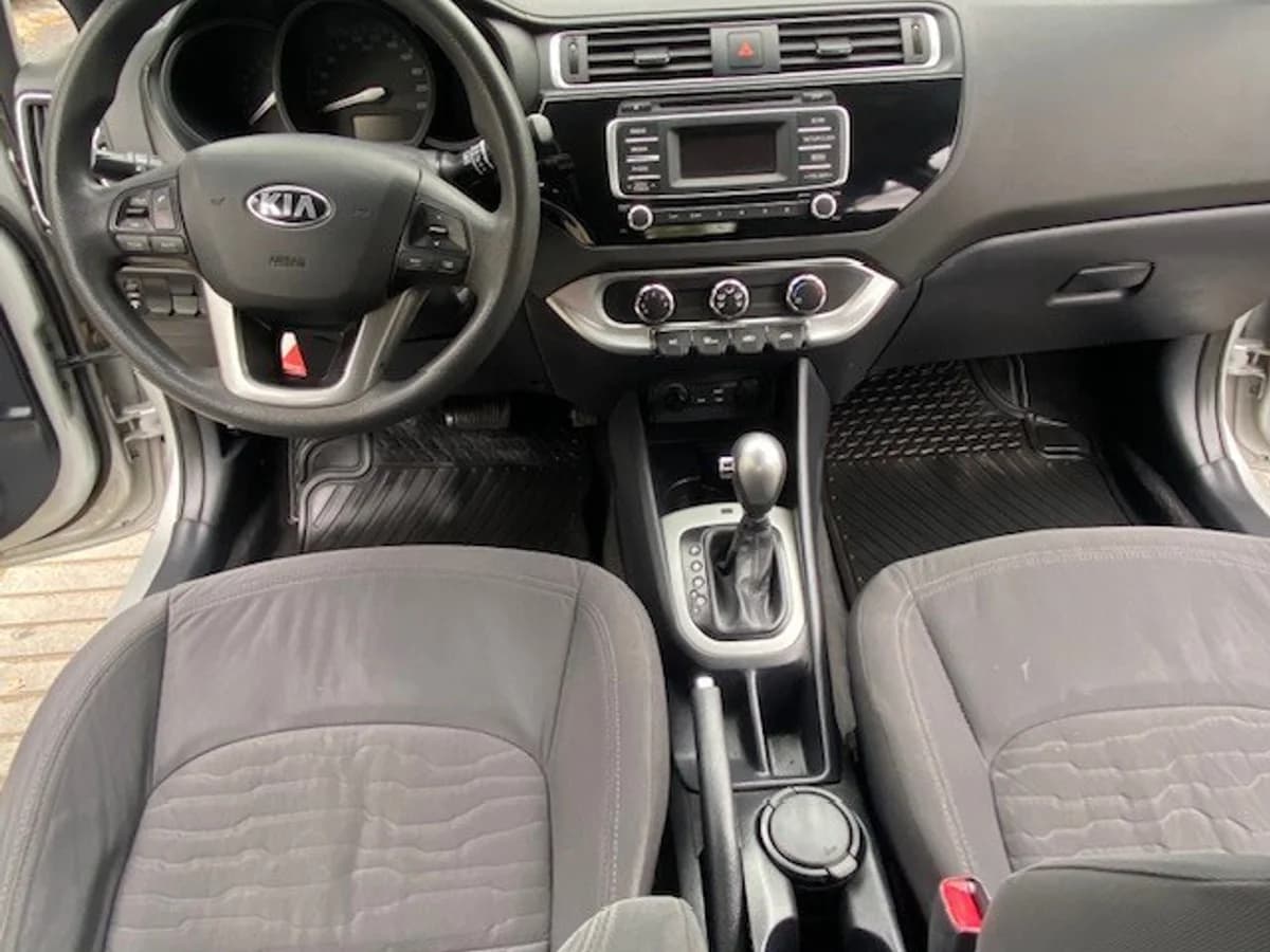 KIA RÍO 5 EX 1.4 AUT 2016 - Imagen 15