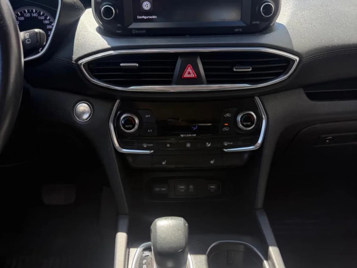 HYUNDAI Santa Fe 2.2 CRDI DIESEL 2WD E6 AT 2021 - Imagen 6