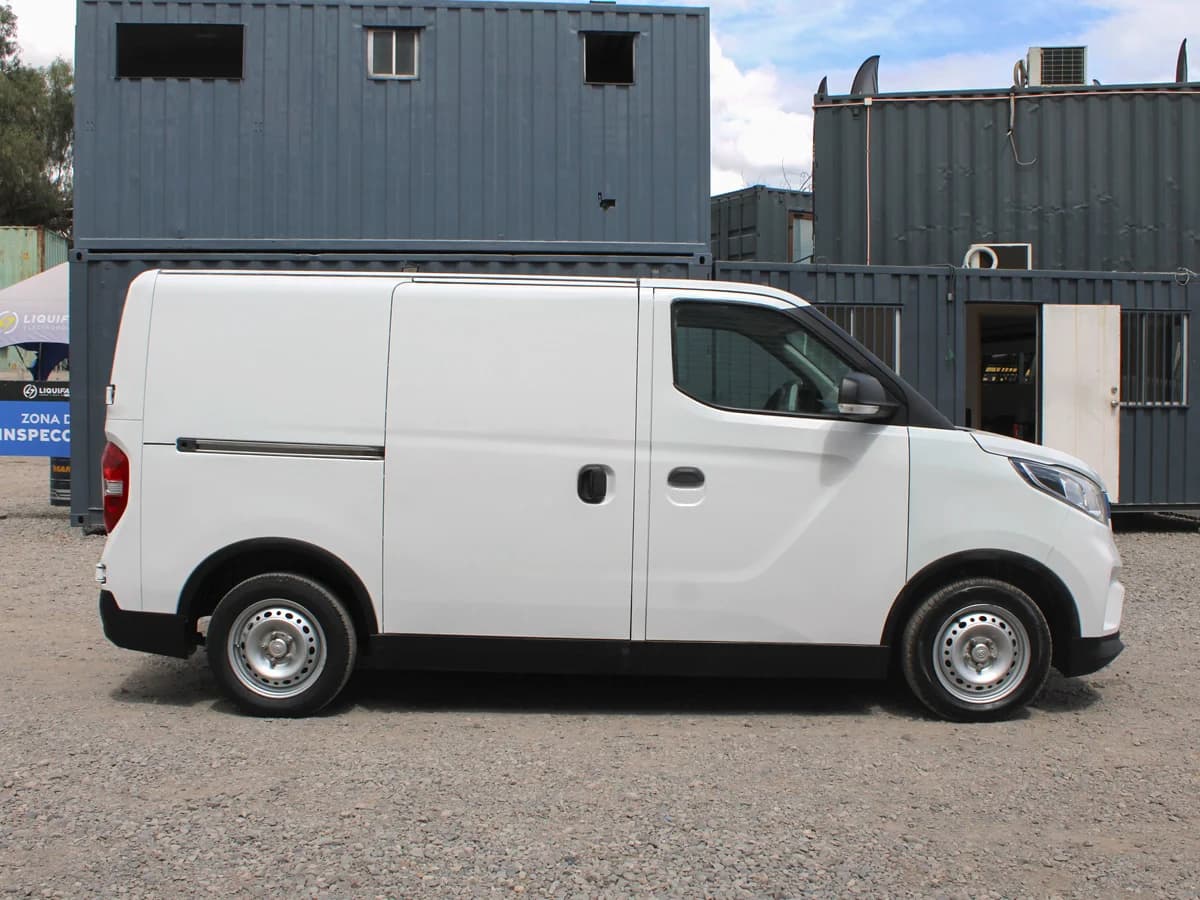 MAXUS EV30 ELECTRICO CARGO 4X2 AT 5P 2024 - Imagen 3