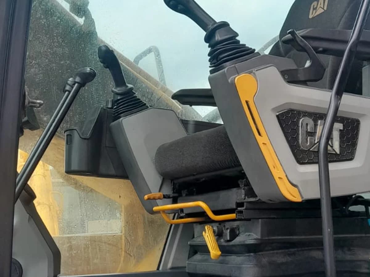 Caterpillar 320 2022 - Imagen 8