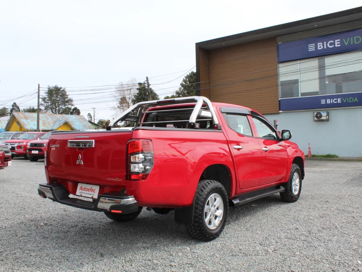 MITSUBISHI L200 KATANA CRT 4X4 2023 - Imagen 9