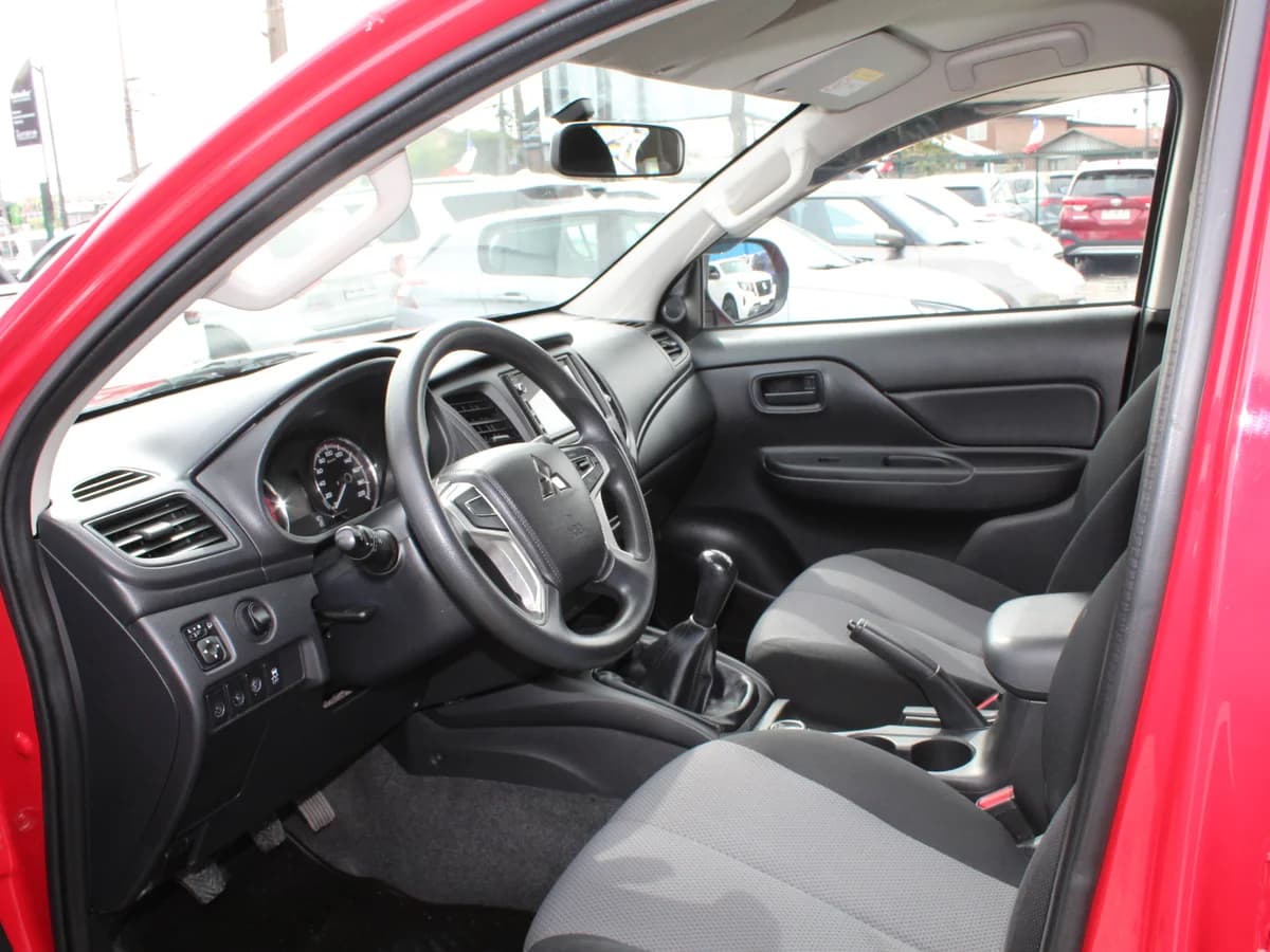 MITSUBISHI L200 KATANA CRT 4X4 2023 - Imagen 11