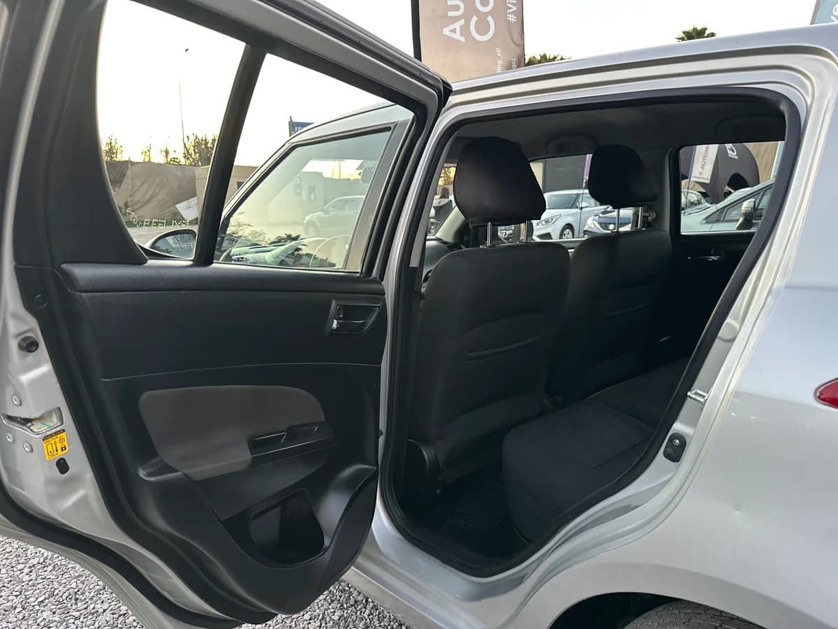 SUZUKI Swift GL HB 1.2 AUT 2015 - Imagen 17