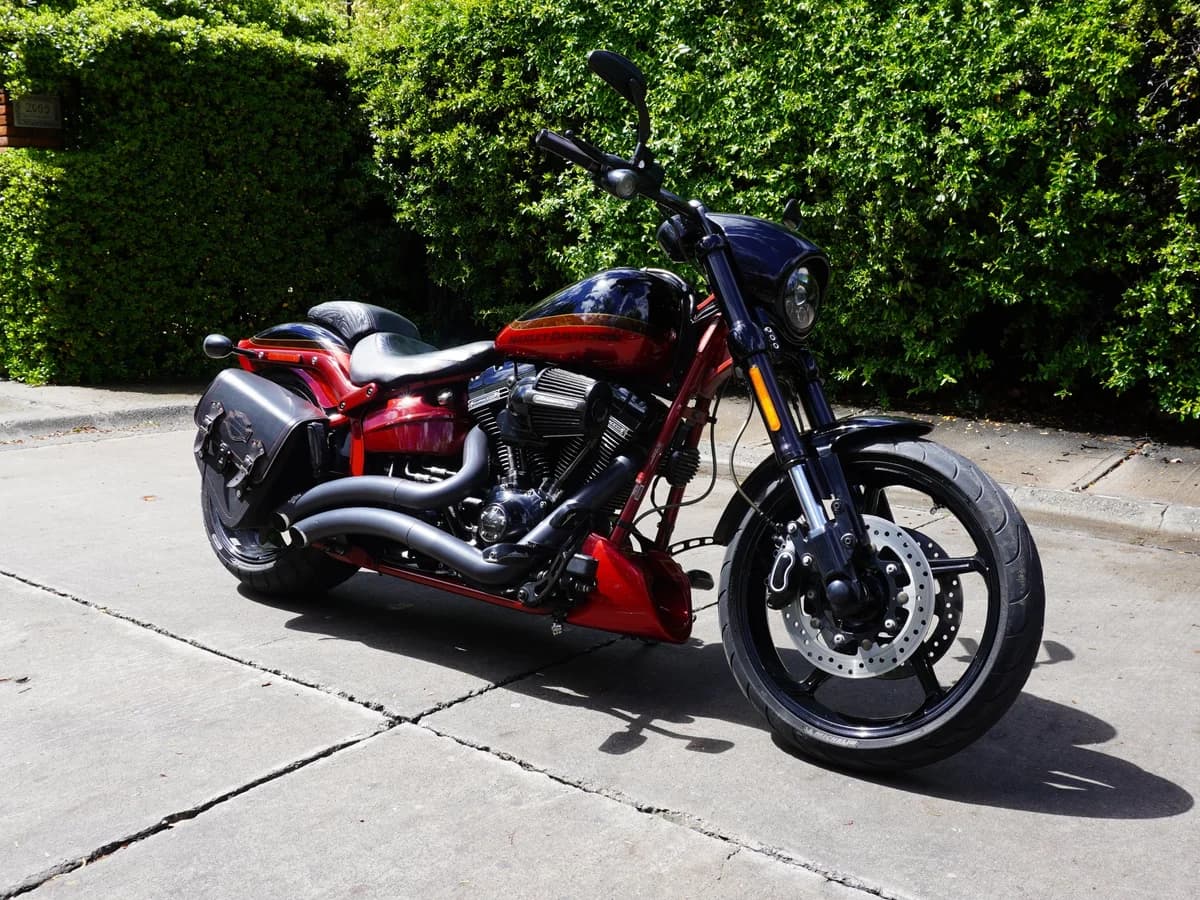 Harley Davidson FXSE Breakout CVO Pro Street - Imagen 1