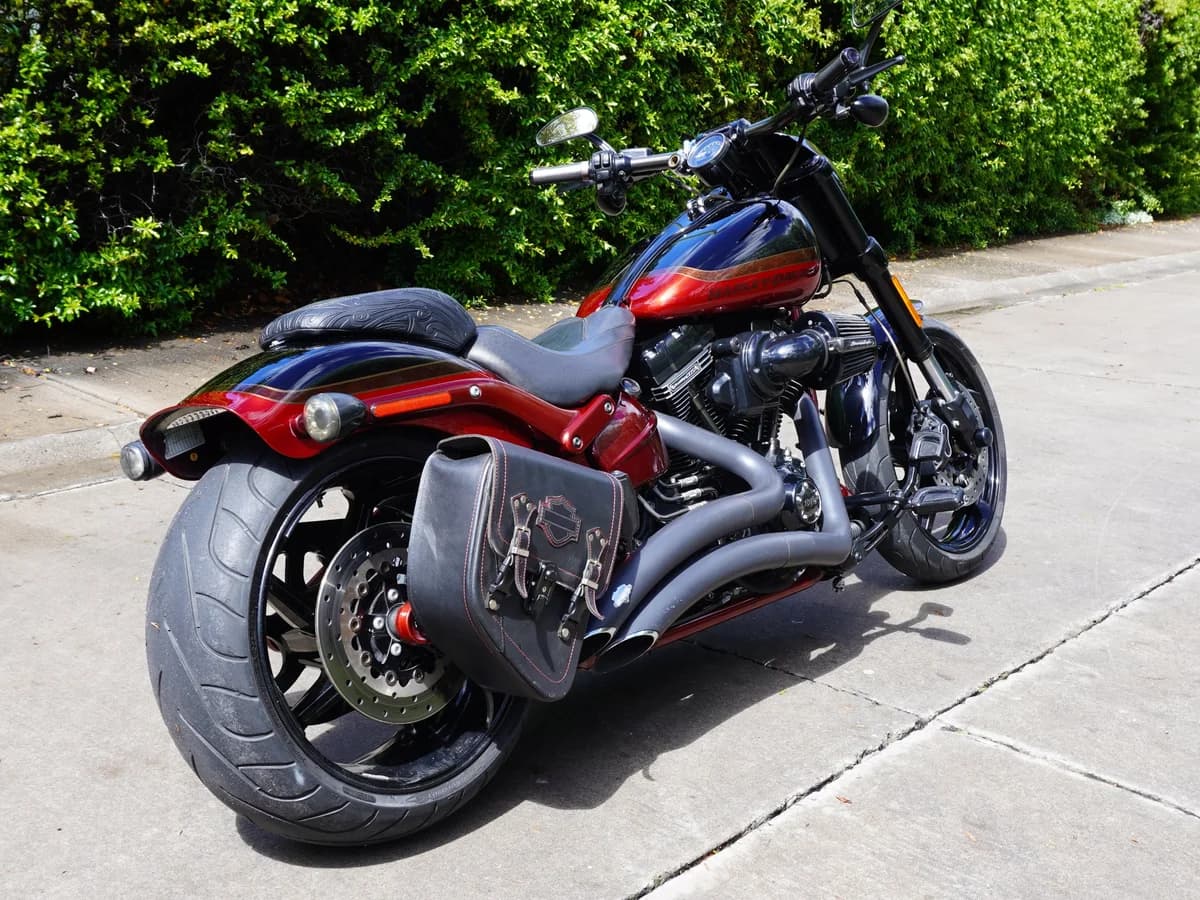 Harley Davidson FXSE Breakout CVO Pro Street - Imagen 3