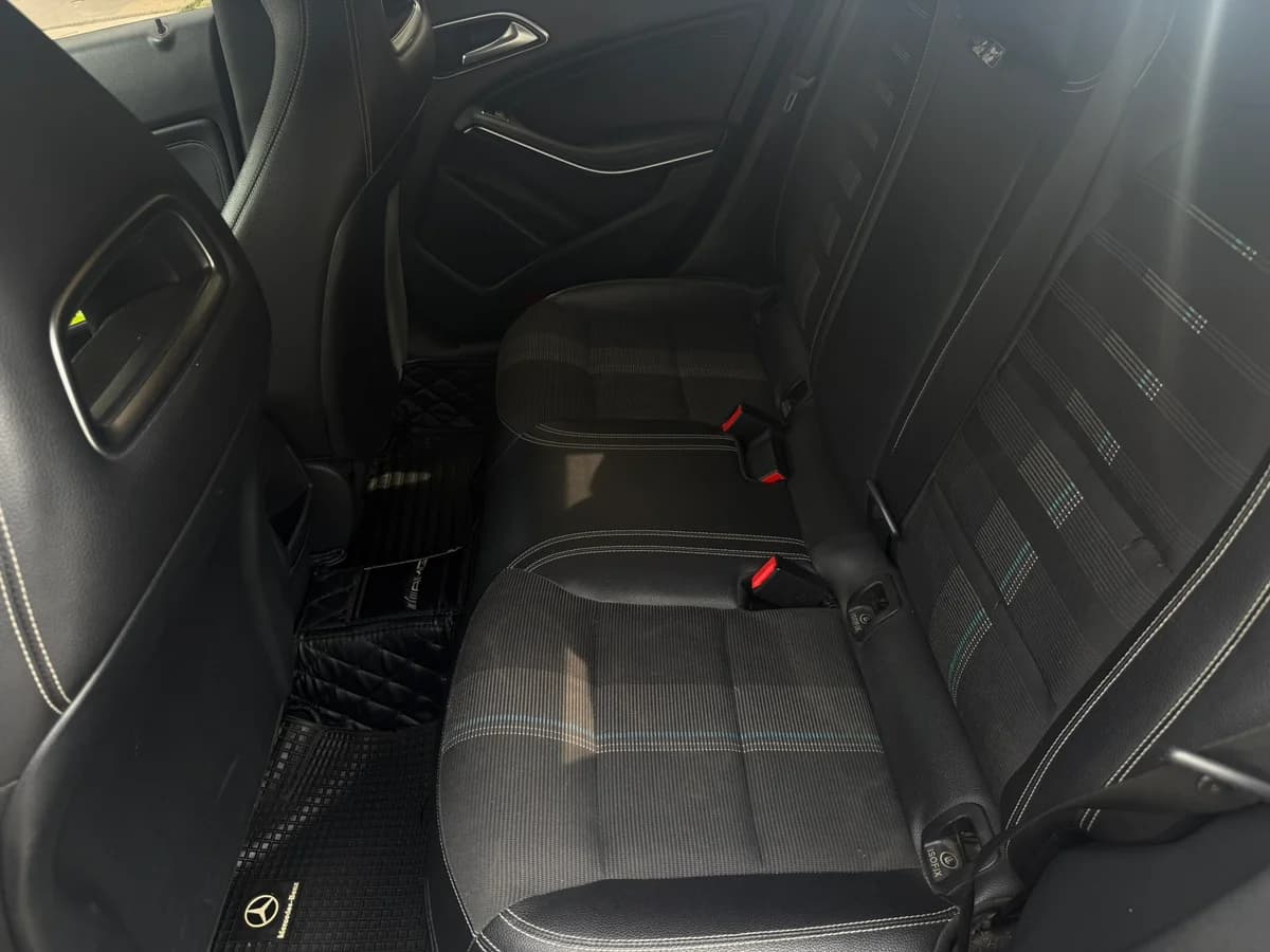 MERCEDES BENZ CLA 180 1.6 4X2 AT 4P 2018 - Imagen 11