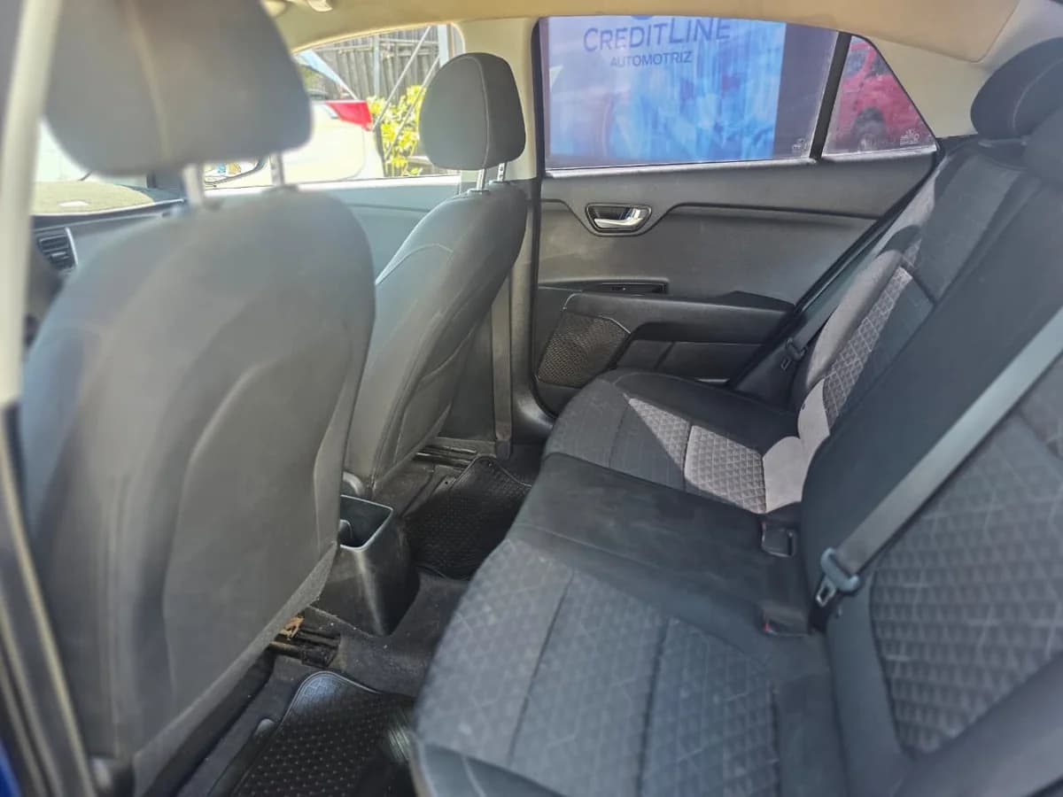 KIA Rio 4 LX 1.4 2019 - Imagen 7