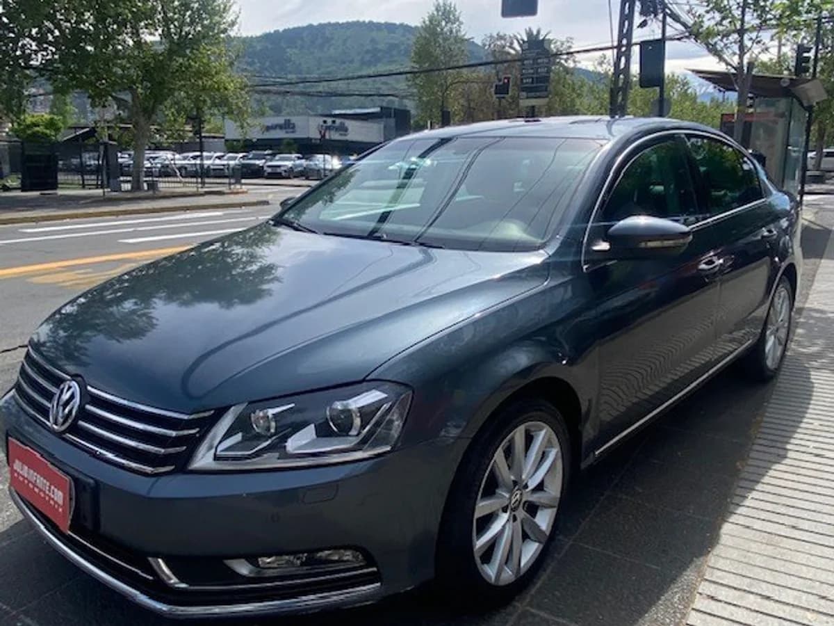 VOLKSWAGEN PASSAT Highline TSI 1.8 2012 - Imagen 1